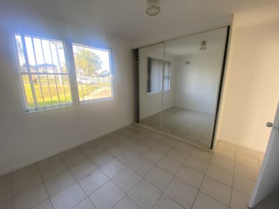 27 St Johns Street, Busby