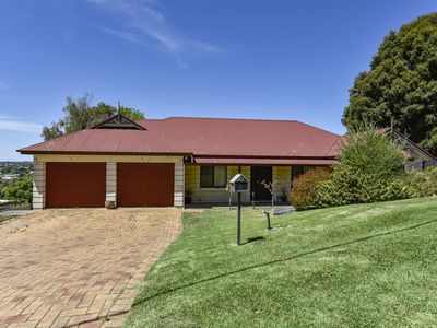 6 Davis Crescent, Mount Gambier