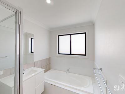 13 Mortlock Avenue, Dubbo