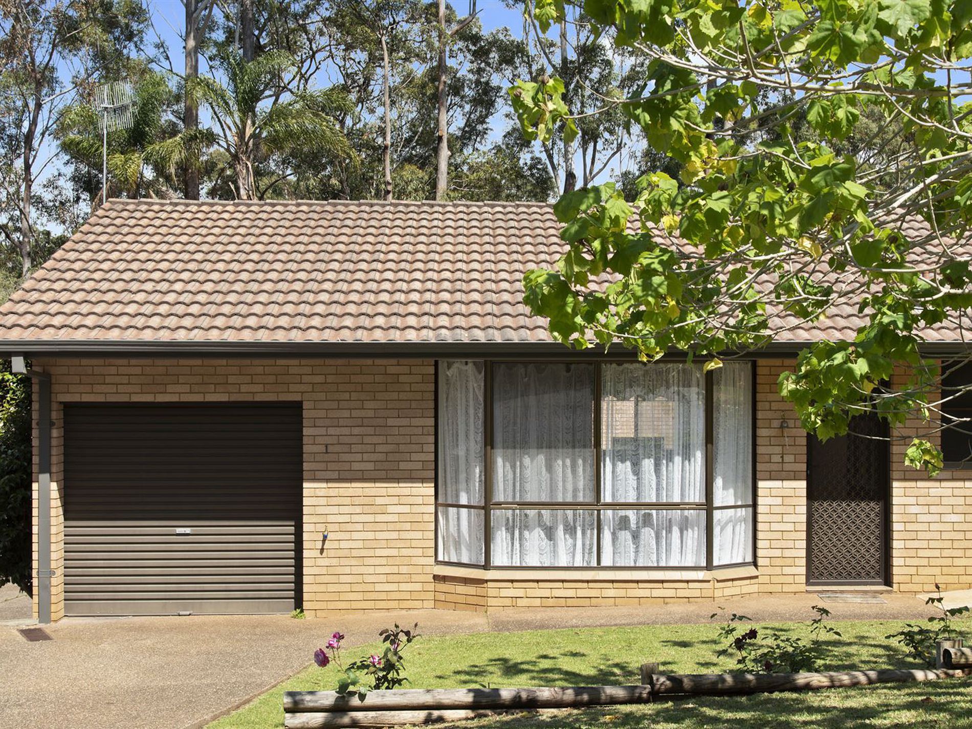 1 / 18 Augusta Place, Mollymook