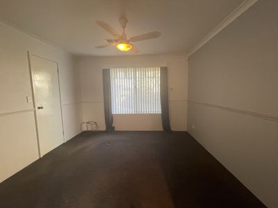 2 Stenton Gardens, Kinross