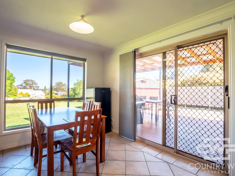 14 Cramsie Crescent, Glen Innes