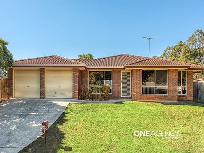 77 Brooklands Cct, Forest Lake