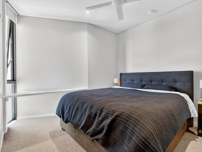 908 / 232 Wellington Road, Kangaroo Point