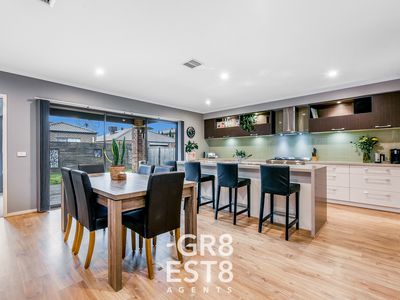 3 Quist Parade, Cranbourne West