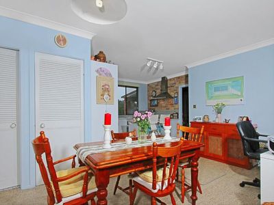 6 Linden Way, Mollymook