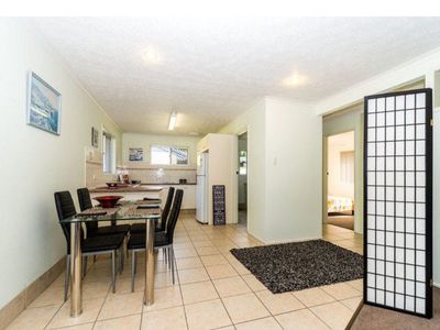 196 Oxley Drive, Coombabah