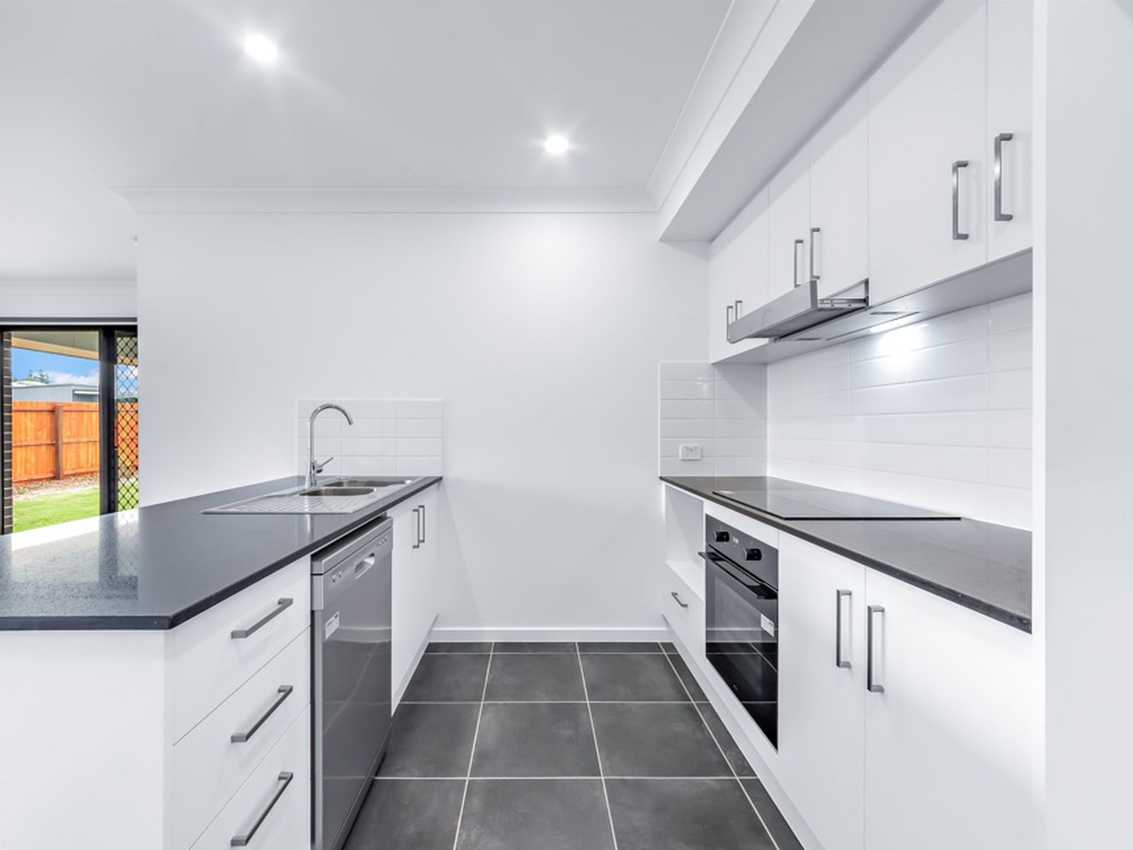 4 + 4 Bed DUPLEX PAIR $1,330,000 Pkg  
