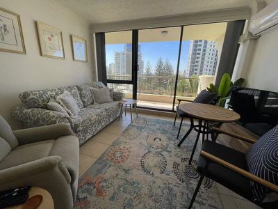 19 / 19 AUBREY STREET, Surfers Paradise