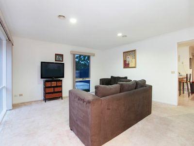 25 Pinehill Drive, Rowville