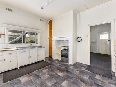 22 Railway Terrace West, Tantanoola