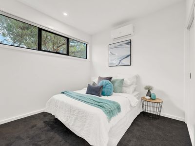 1 / 235 Oriel Road, Heidelberg West