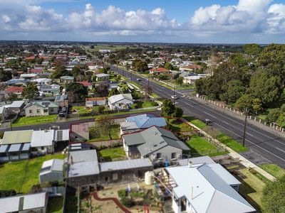 77 Lake Terrace East, Mount Gambier