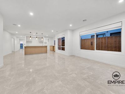32 Guling Rise, Clyde North