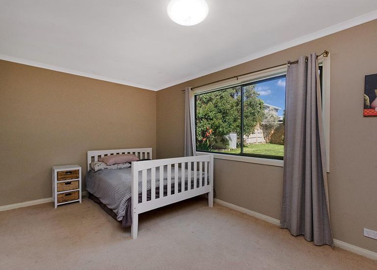 273 Hanlon Parade, Portland