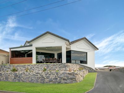 7 Bridges Drive, Southend