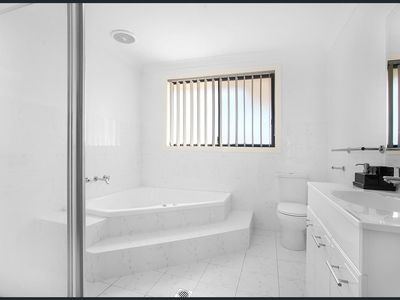 11 Hinchinbrook Drive, Shell Cove