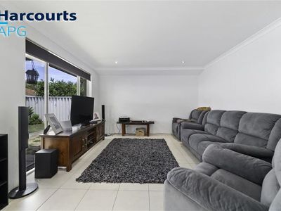 11 ARUM CORNER, Glen Iris