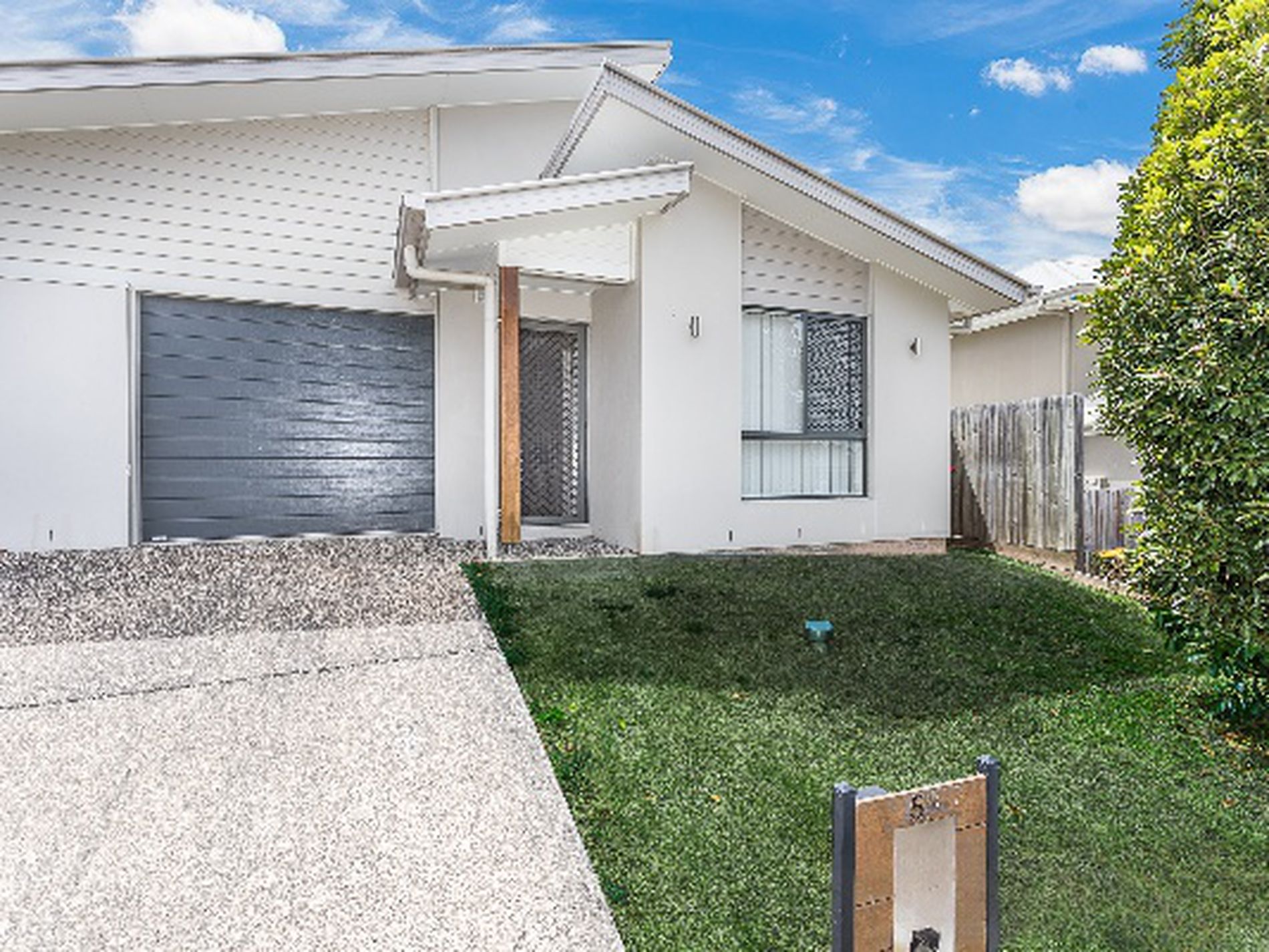 2/5 Mayfair Crescent, Kallangur