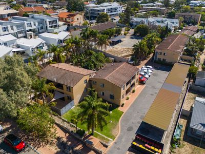 10 / 11 Wilton Place, Scarborough