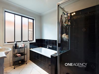 24 Medici Place, Forest Lake