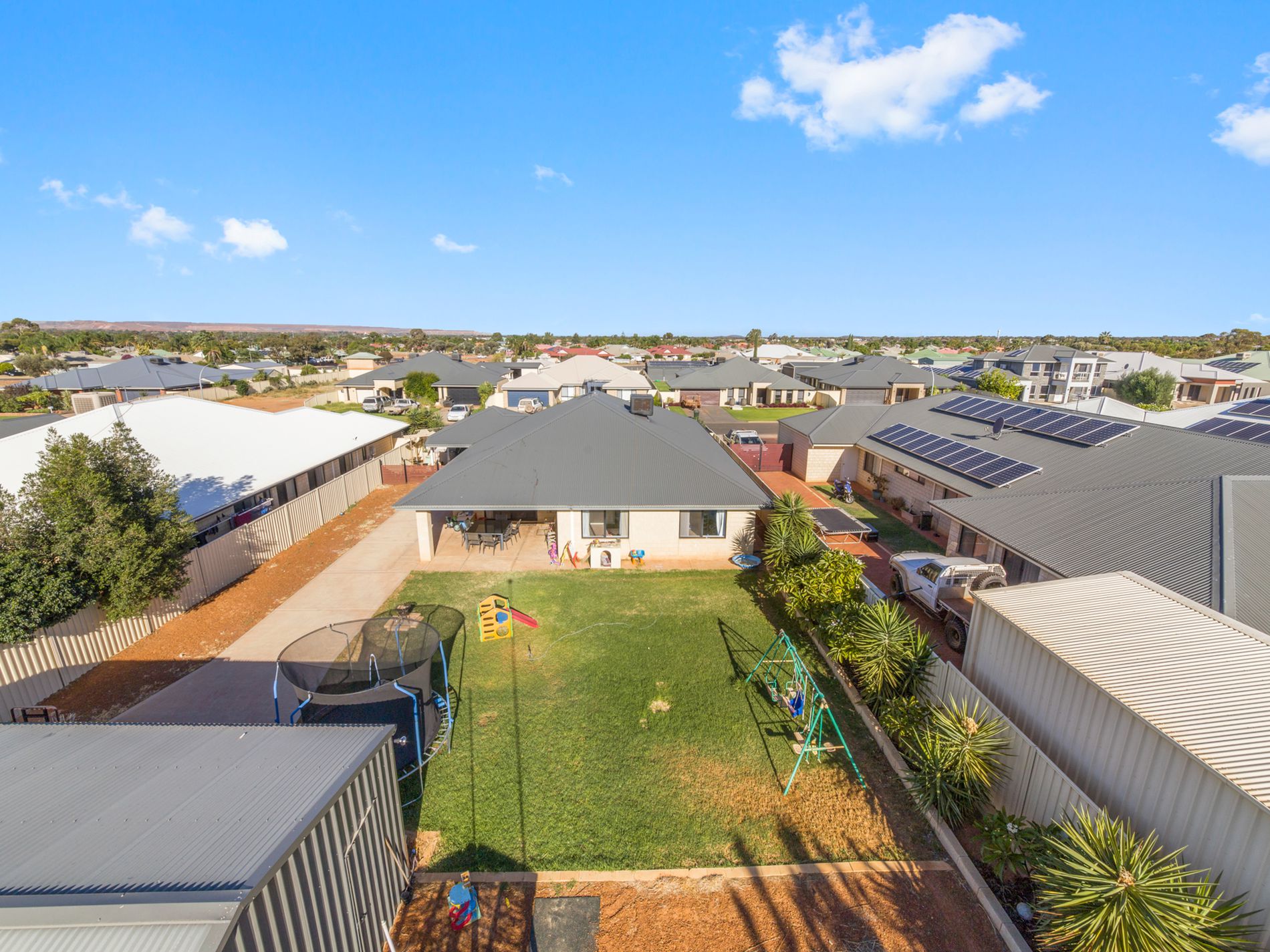 8 Riseberry Way, Somerville