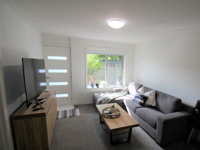 2 / 7 Sanglen Terrace, Belmont