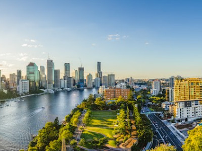 EXPERIENCE ULTIMATE LUXURY WITH BREATH-TAKING VIEWS THAT ELEVATES URBAN LIVING IN BRISBANE!