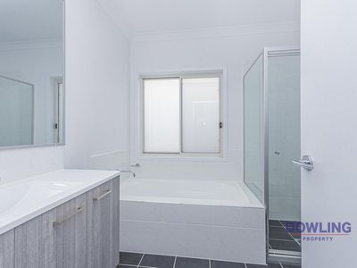 4 Midnight Avenue, Medowie