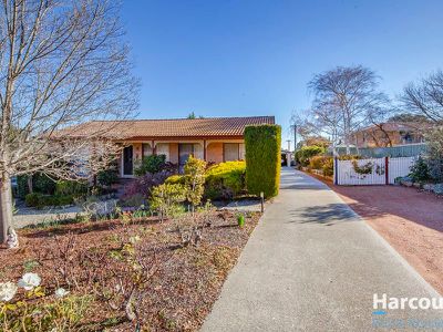 4 Lambie Place, Florey
