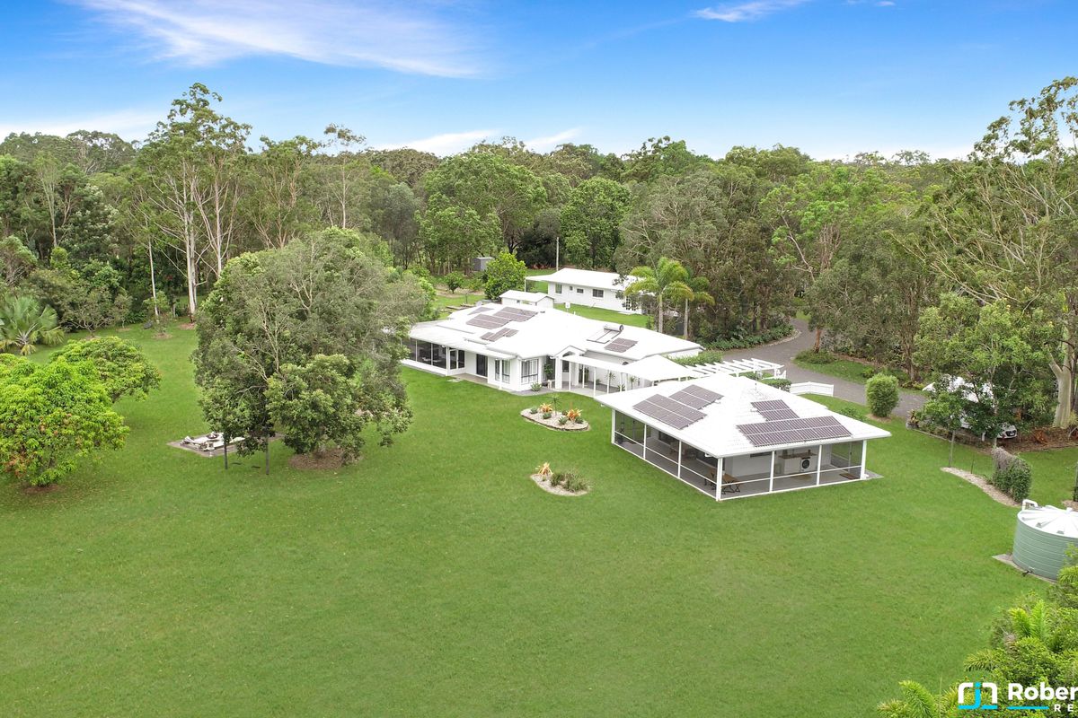 26 Amaroo Place, Cooroibah