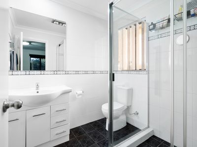 23 Matthews Way, Somerville