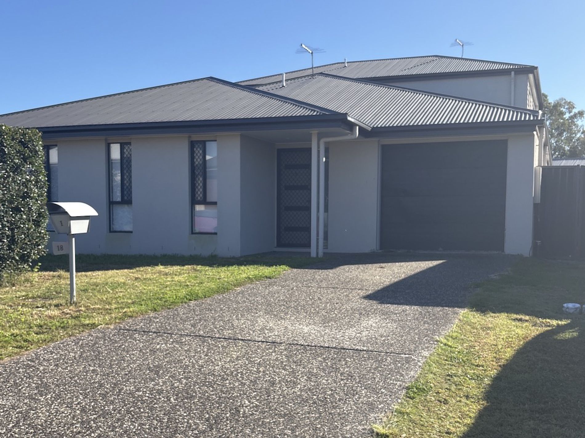 1 / 18 Goal Crescent, Griffin