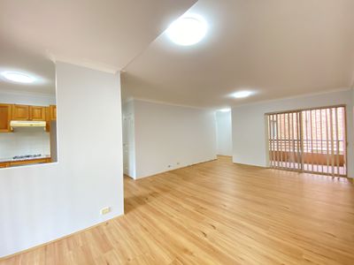 2/33-35 Good Street, Westmead