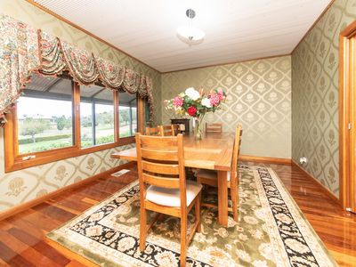 6R Harefield Road, Dubbo