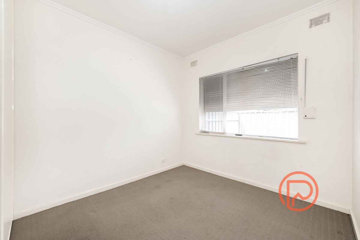 4 / 33 Collins Street, Enfield