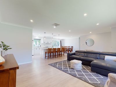 29 Meadowbank Drive, Dubbo
