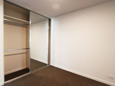 G07 / 25 Alma Road, St Kilda