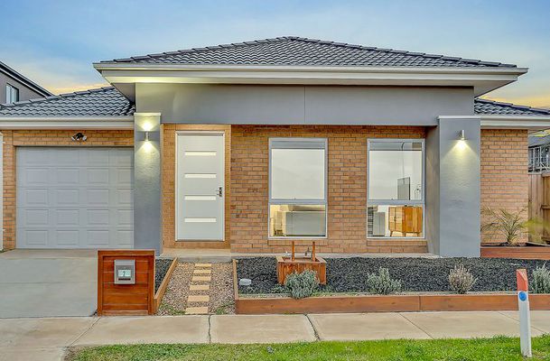2 Colwood Avenue, Mickleham