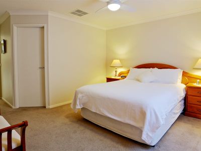 3 Lakeside Dr, Nagambie