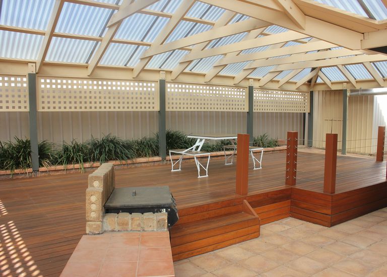 2 Phyllis Court, Trott Park