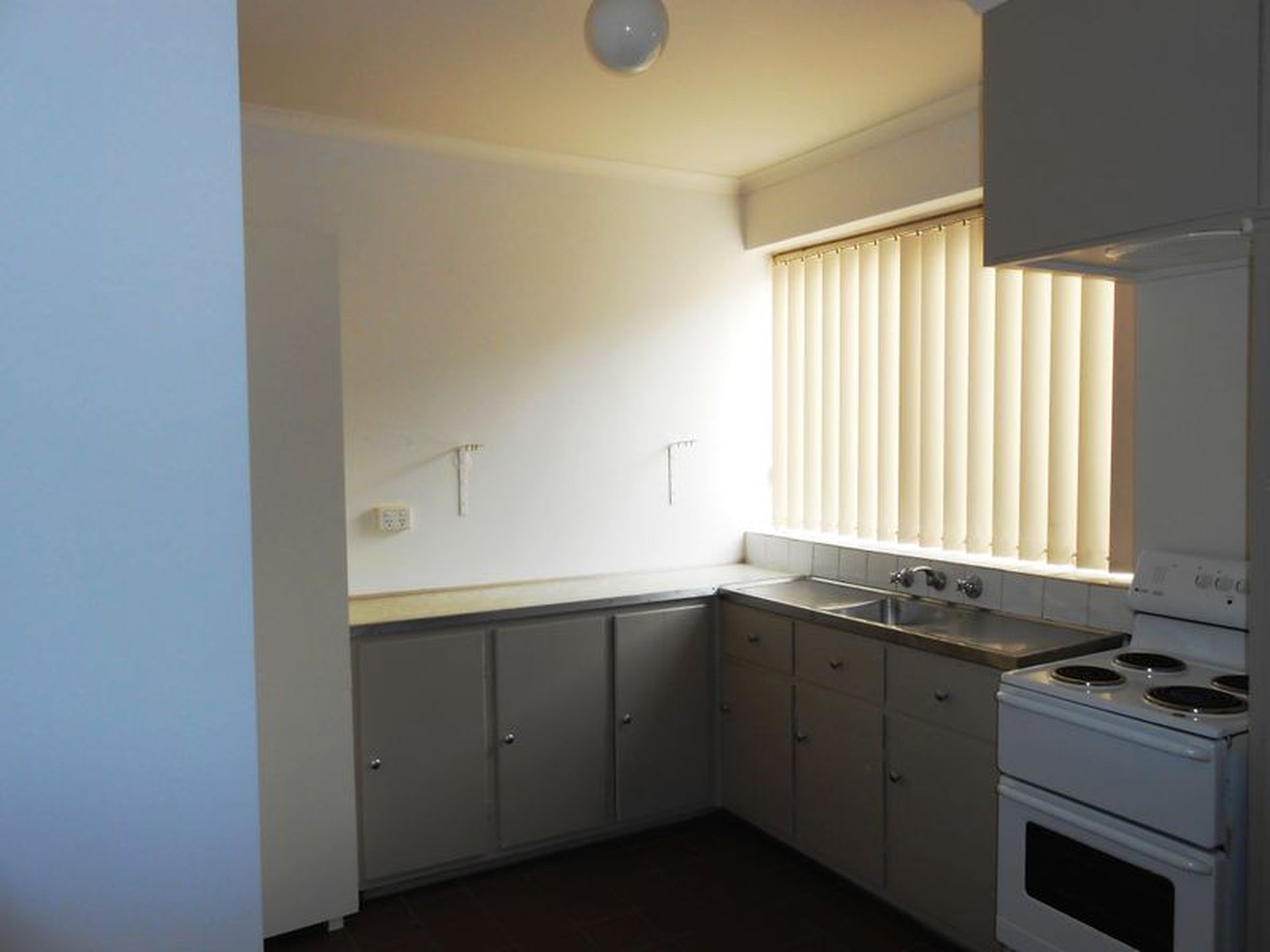 2 / 159-161 Roslyn Road, Belmont