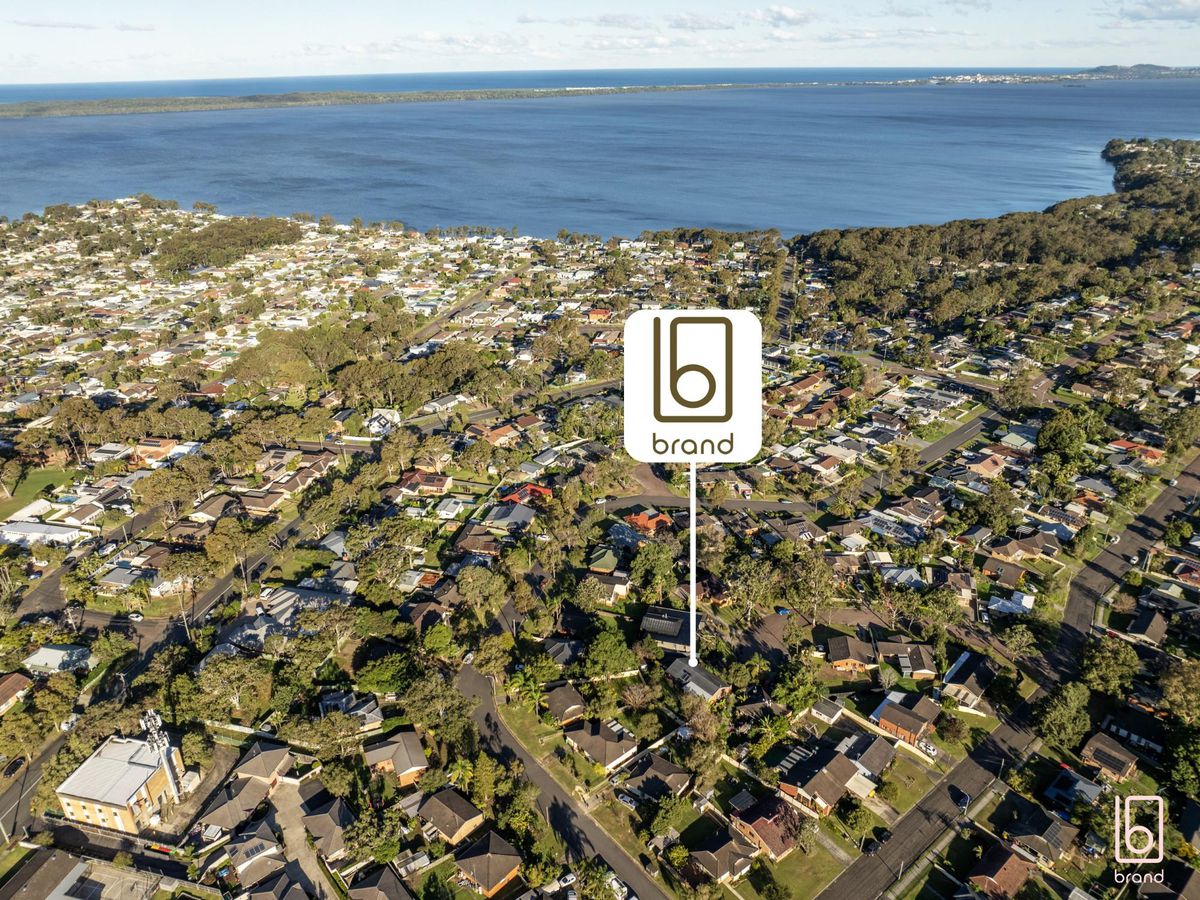9 Gwenneth Close, Kanwal