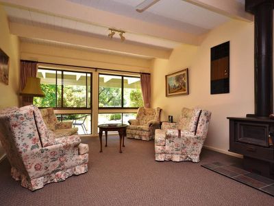 21 Simmonds Creek Road , Tawonga South