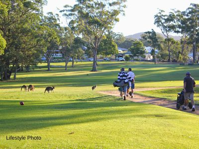 27 Admiralty Drive, Safety Beach