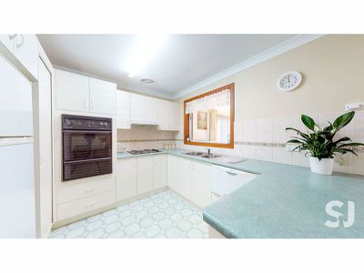 16 Flinders Close, Dubbo