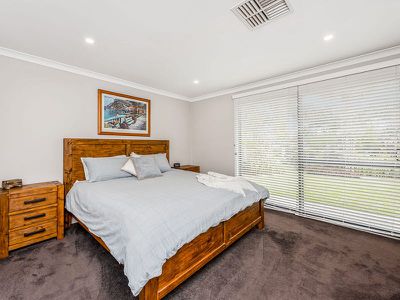 31 Jinatong Loop, Dawesville