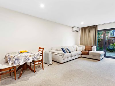 3 / 25 Grove Road, Addington