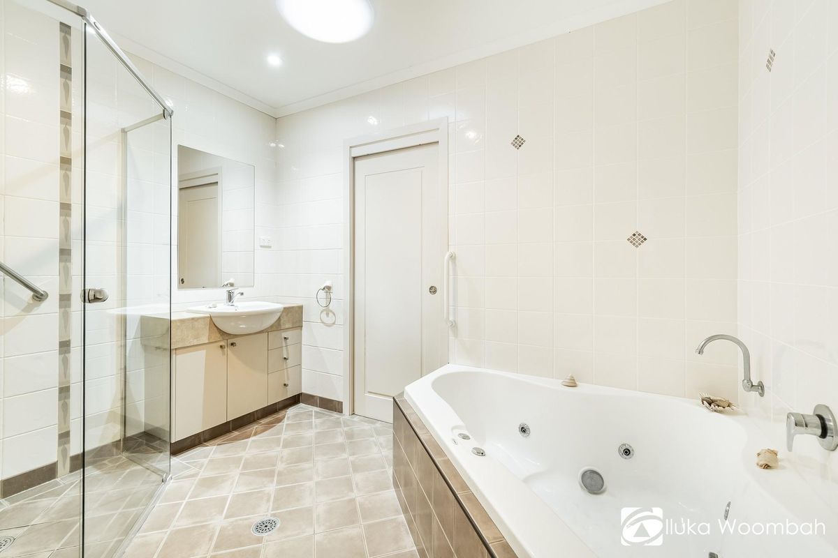 1 / 38 Marandowie Drive, Iluka