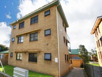 2a / 38 Bourke Street, Wollongong